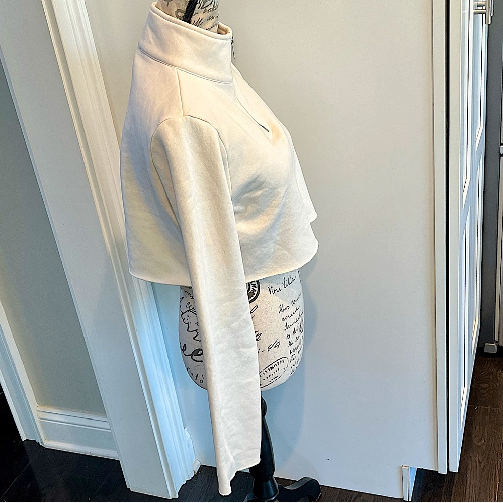 XLE the Label Mattie Crop Sweatshirt 1/2 Zip High Neck Pullover Sweatshirt - Picture 13 of 16